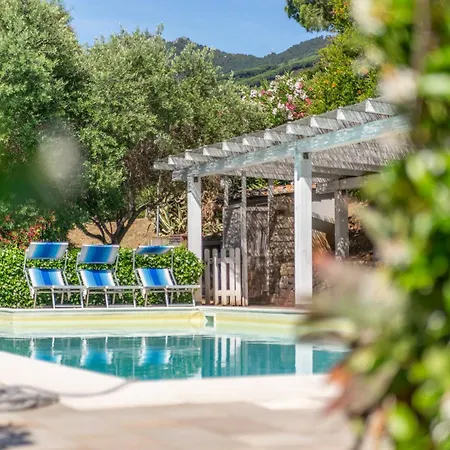 Apartamento Le Solane - Goelba *